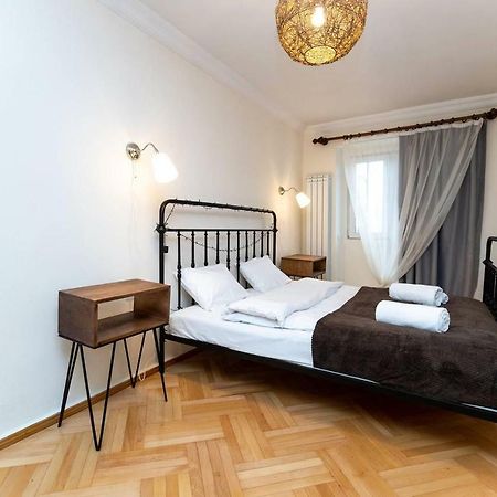 Wehost Cosy Apartment Tbilissi Extérieur photo